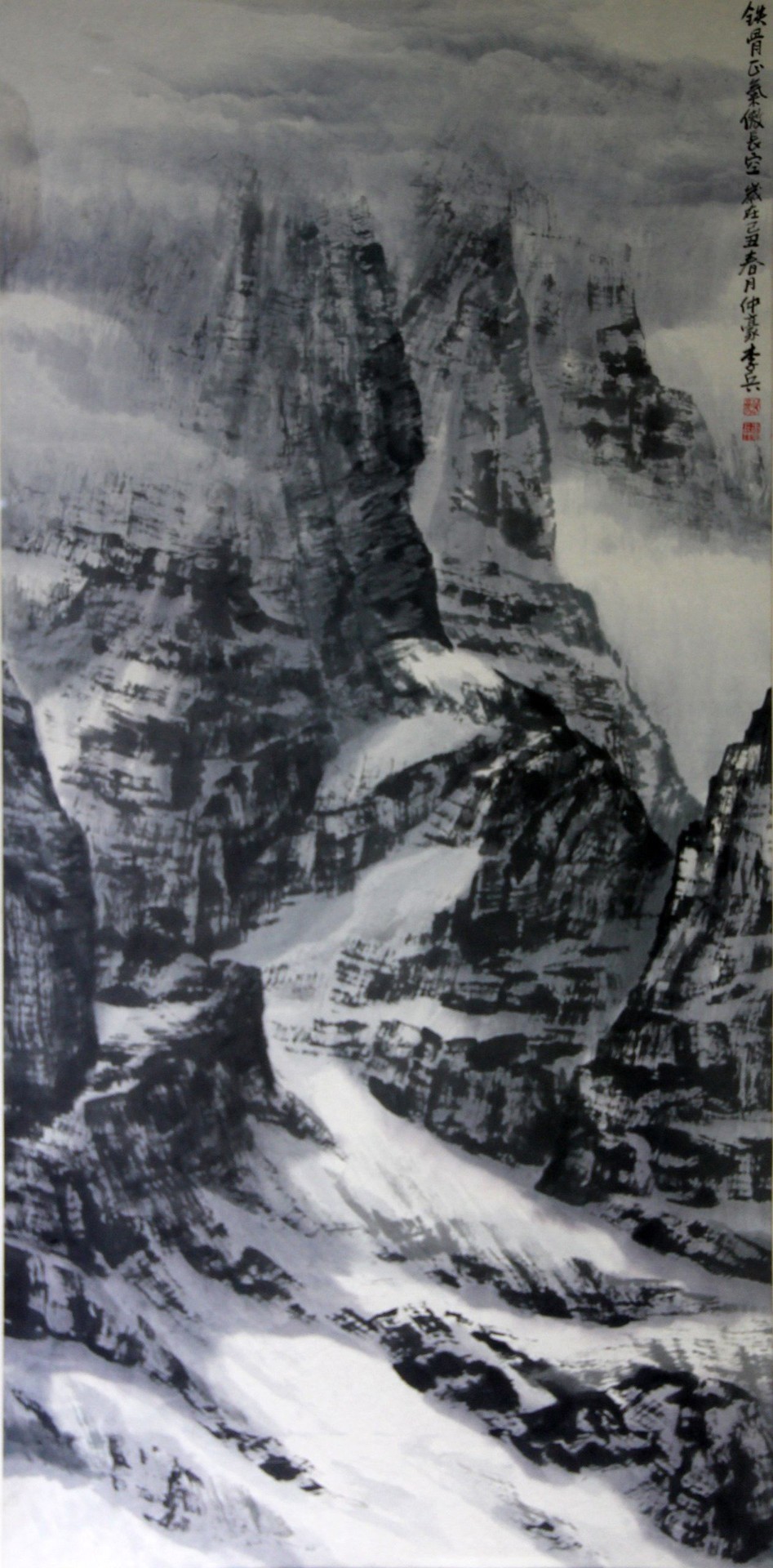 铁骨正气傲长空